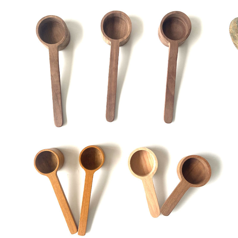 YUESHEN Custom Solid Wood Coffee Scoop – Premium Beech & Walnut Measuring Spoon