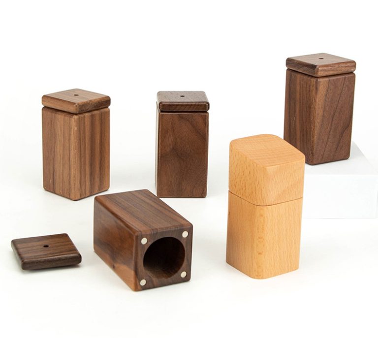 YUESHEN Custom Black Walnut Toothpick Holder – Premium Magnetic Solid Wood Dispenser